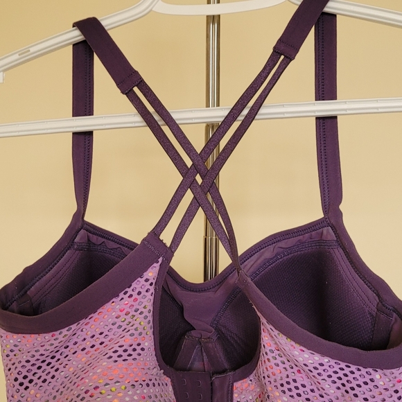 Victoria Secret Sports Bra - Picture 4 of 5